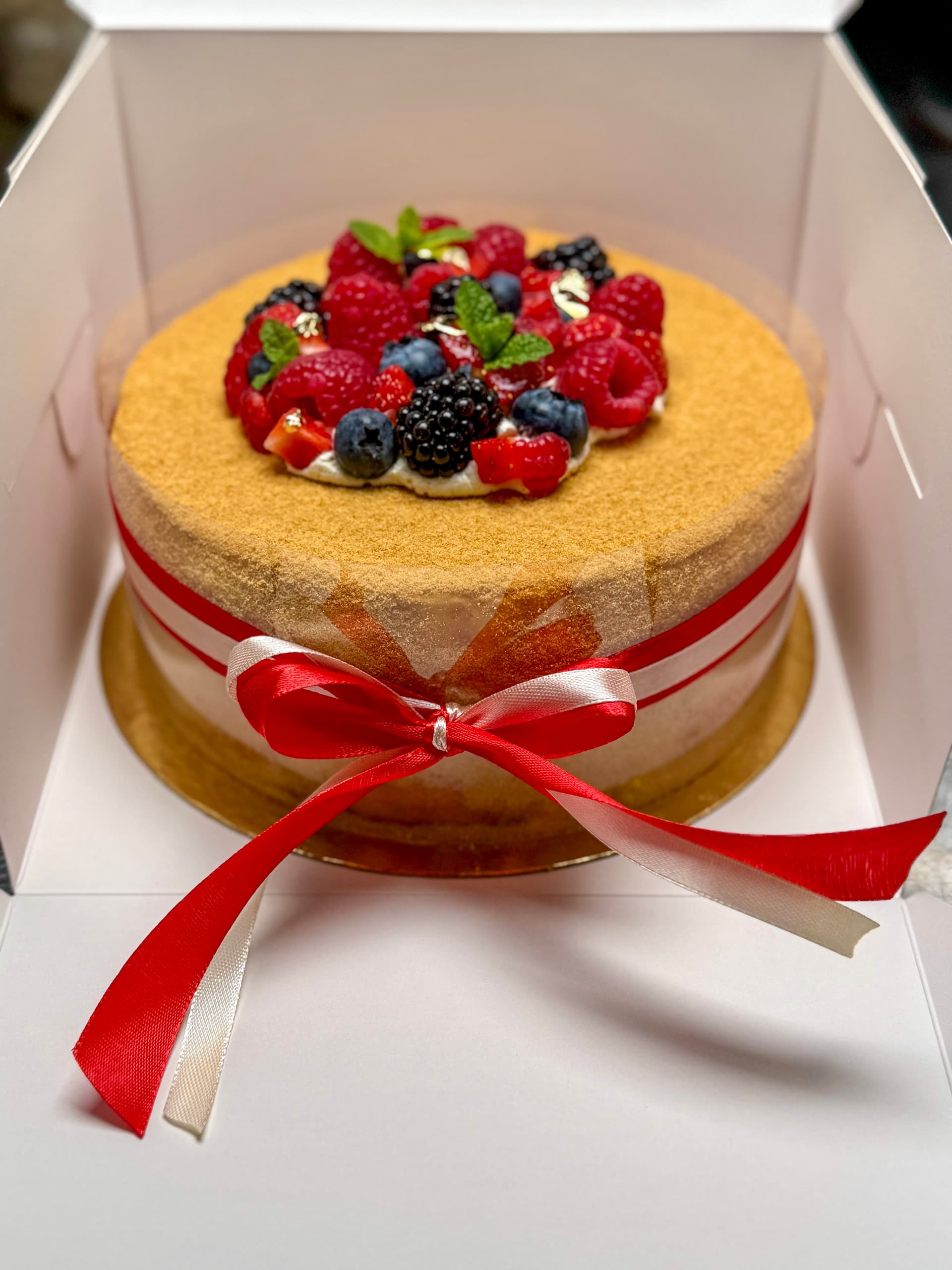A customer message about Honey Cake