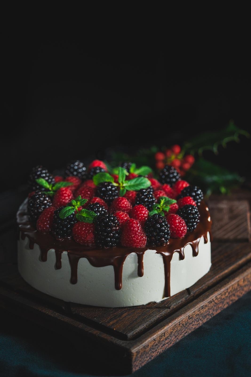 Luxury cake